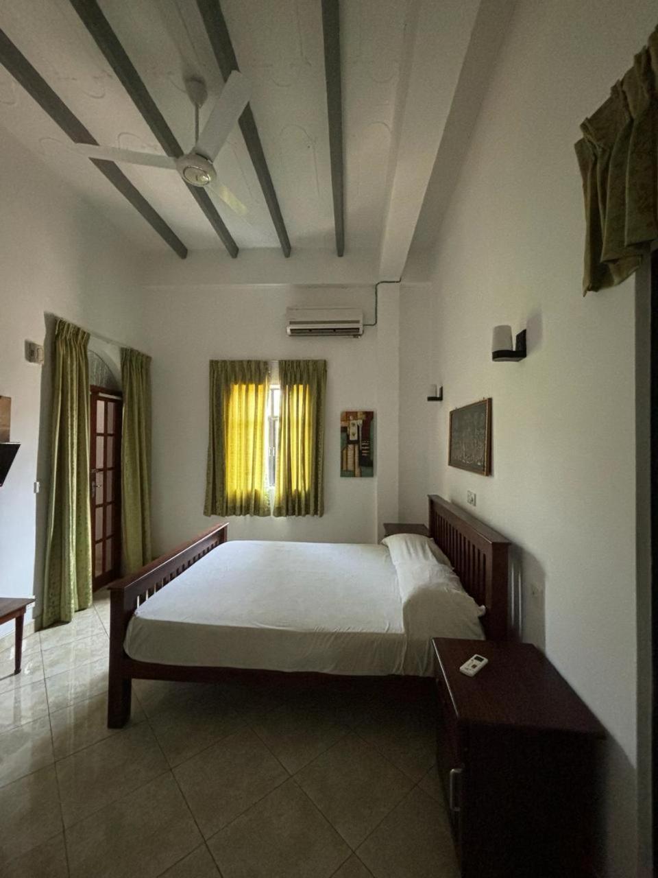 Village Inn Resort Негомбо Экстерьер фото
